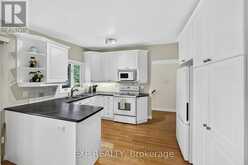 1168 CAMEO DRIVE | Ottawa Ontario | Slide Image Ten