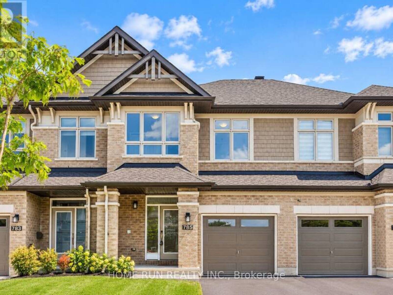 785 CAIRN CRESCENT, Ottawa, Ontario K1W 0P7