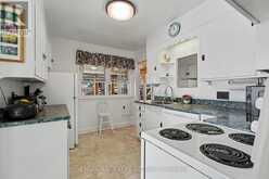 58 NORWAY SPRUCE STREET | Ottawa Ontario | Slide Image Twelve