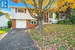 18 SILVER ASPEN CRESCENT | Ottawa Ontario | Slide Image One