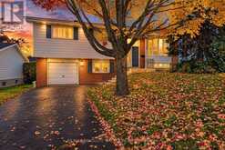 18 SILVER ASPEN CRESCENT | Ottawa Ontario | Slide Image Two