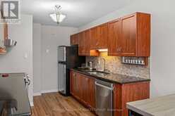 9 FIRESIDE CRESCENT | Ottawa Ontario | Slide Image Sixteen