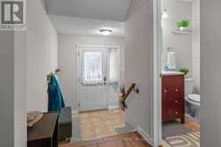 9 FIRESIDE CRESCENT | Ottawa Ontario | Slide Image Five