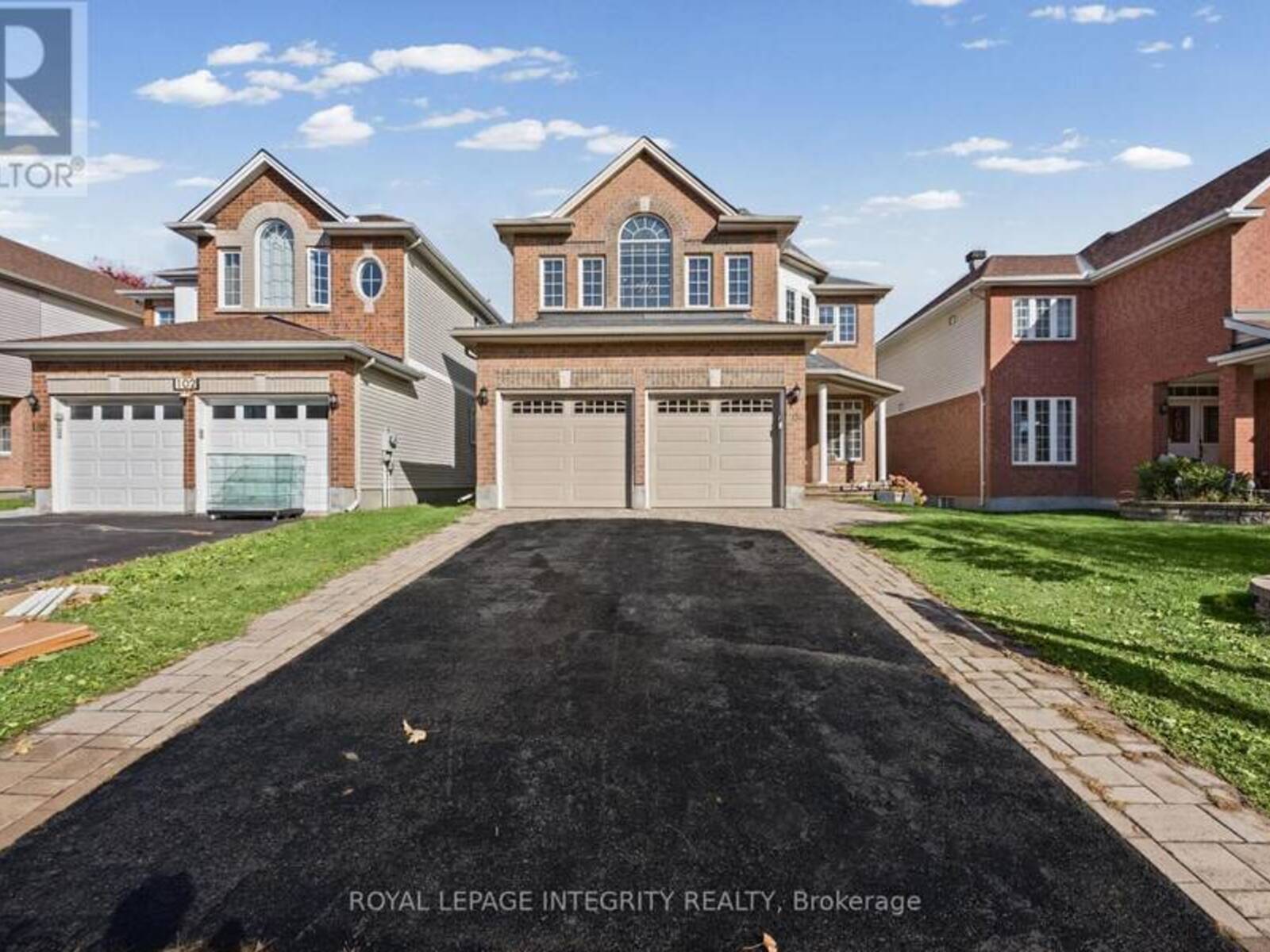 104 WHITESTONE DRIVE, Ottawa, Ontario K2C 4C5