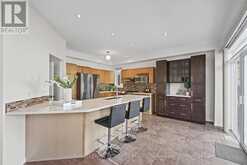 104 WHITESTONE DRIVE | Ottawa Ontario | Slide Image Nine