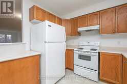 250 GERSHWIN PRIVATE | Ottawa Ontario | Slide Image Seven
