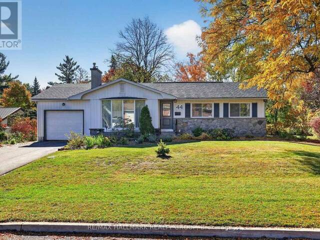 44 SINGAL STREET Ottawa Ontario, K2L 1B9 - 4 Bedrooms Home For Sale