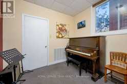 422 DONALD B MUNRO DRIVE | Ottawa Ontario | Slide Image Six