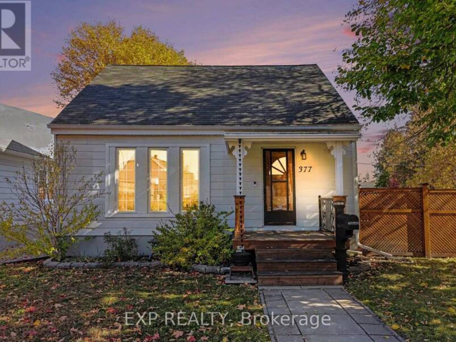 377 ALLEN BOULEVARD, Ottawa, Ontario K1L 7B4