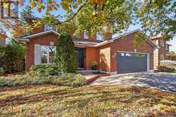 62 TRAILWAY CIRCLE | Ottawa Ontario | Slide Image Two