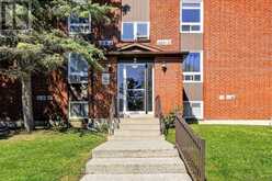 21 - 2 CHARLOTTE PLACE | Brockville Ontario | Slide Image One