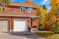 29 WOODBURY CRESCENT | Ottawa Ontario | Slide Image One