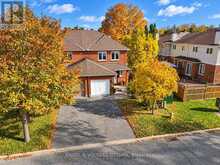 29 WOODBURY CRESCENT | Ottawa Ontario | Slide Image Two