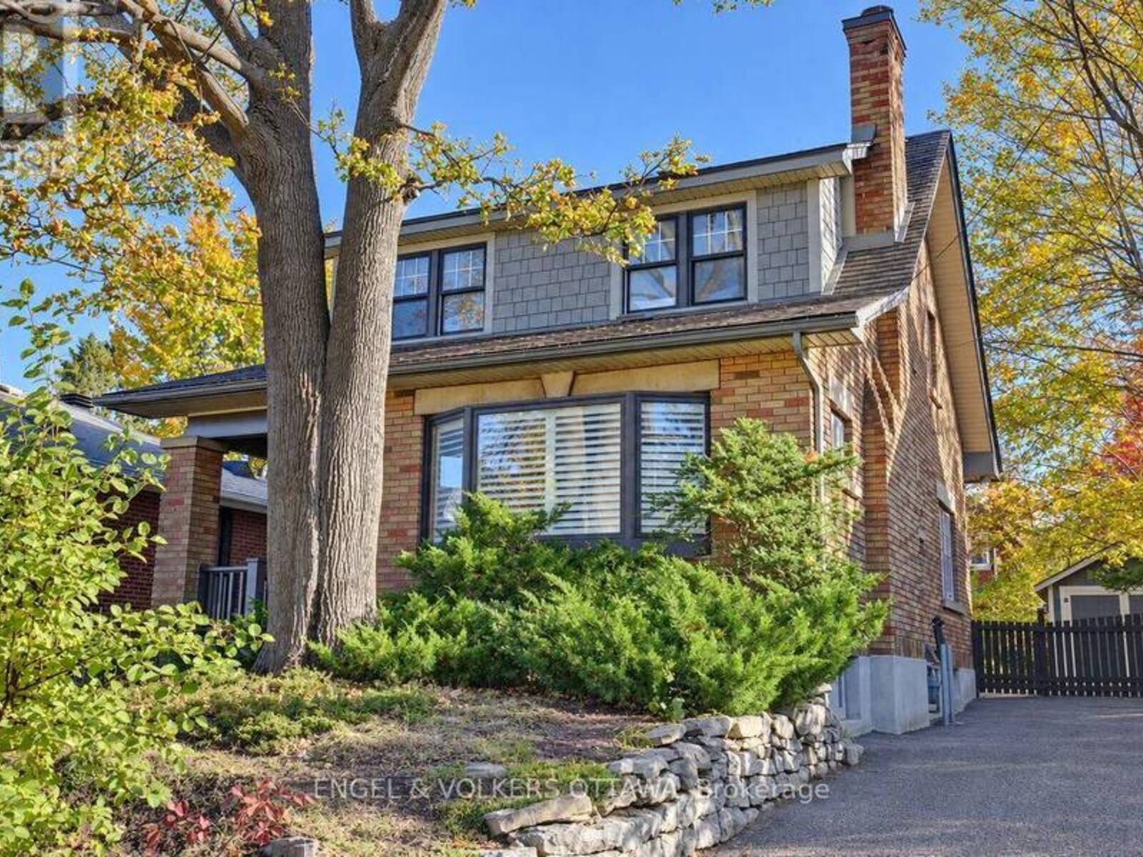 150 BYRON AVENUE, Ottawa, Ontario K1Y 3J2
