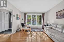 34 - 181 HUNTRIDGE PRIVATE | Ottawa Ontario | Slide Image Ten