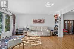 34 - 181 HUNTRIDGE PRIVATE | Ottawa Ontario | Slide Image Nine