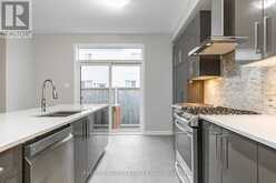 246 AQUARIUM AVENUE | Ottawa Ontario | Slide Image Thirteen