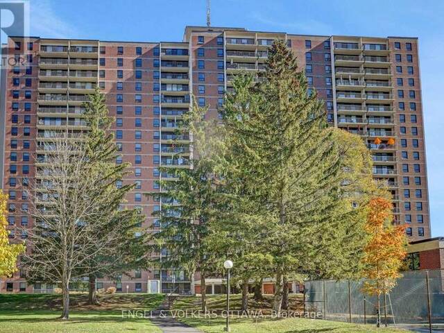 2111 - 665 BATHGATE DRIVE Ottawa Ontario, K1K 3Y4 - 3 Bedrooms Condo For Sale