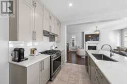633 MOONFLOWER CRESCENT | Ottawa Ontario | Slide Image Ten