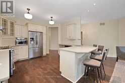 108 ISLAY PRIVATE | Ottawa Ontario | Slide Image Thirteen
