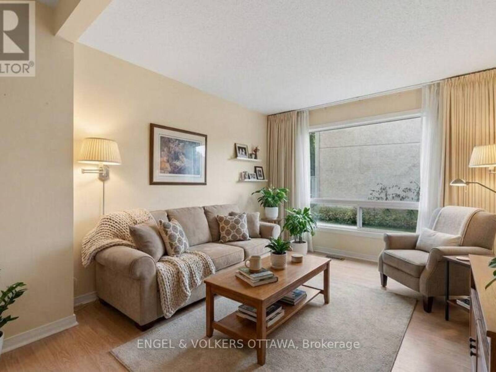 18 - 1280 CAHILL DRIVE, Ottawa, Ontario K1V 9R1