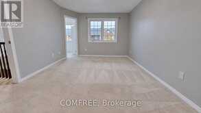 26 DUNDALK PRIVATE | Ottawa Ontario | Slide Image Eleven