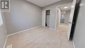 26 DUNDALK PRIVATE | Ottawa Ontario | Slide Image Sixteen