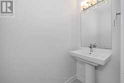 125 HACKAMORE CRESCENT | Ottawa Ontario | Slide Image Seventeen