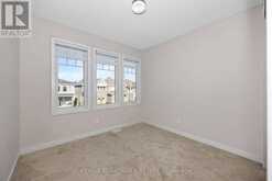 125 HACKAMORE CRESCENT | Ottawa Ontario | Slide Image Thirty