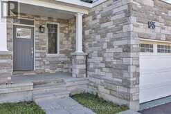 125 HACKAMORE CRESCENT | Ottawa Ontario | Slide Image Four