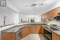 407 MEILLEUR PRIVATE | Ottawa Ontario | Slide Image Seven