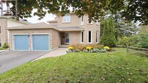 40 HUNTSMAN CRESCENT | Ottawa Ontario | Slide Image One