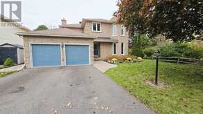40 HUNTSMAN CRESCENT | Ottawa Ontario | Slide Image Fifty