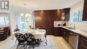 40 HUNTSMAN CRESCENT | Ottawa Ontario | Slide Image Nine