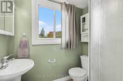 9 OWLSHEAD ROAD | Ottawa Ontario | Slide Image Thirteen