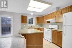 42 COLCHESTER SQUARE | Ottawa Ontario | Slide Image Fifteen
