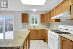 42 COLCHESTER SQUARE | Ottawa Ontario | Slide Image Sixteen