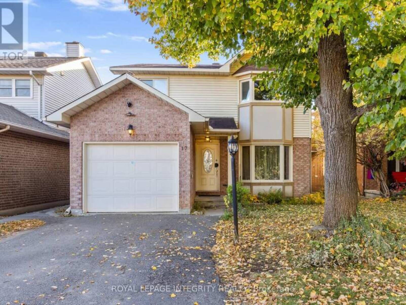 17 CONSTABLE STREET, Ottawa, Ontario K2J 3G3