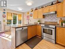 17 CONSTABLE STREET | Ottawa Ontario | Slide Image Nine
