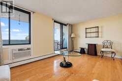 408 - 415 GREENVIEW AVENUE | Ottawa Ontario | Slide Image Ten