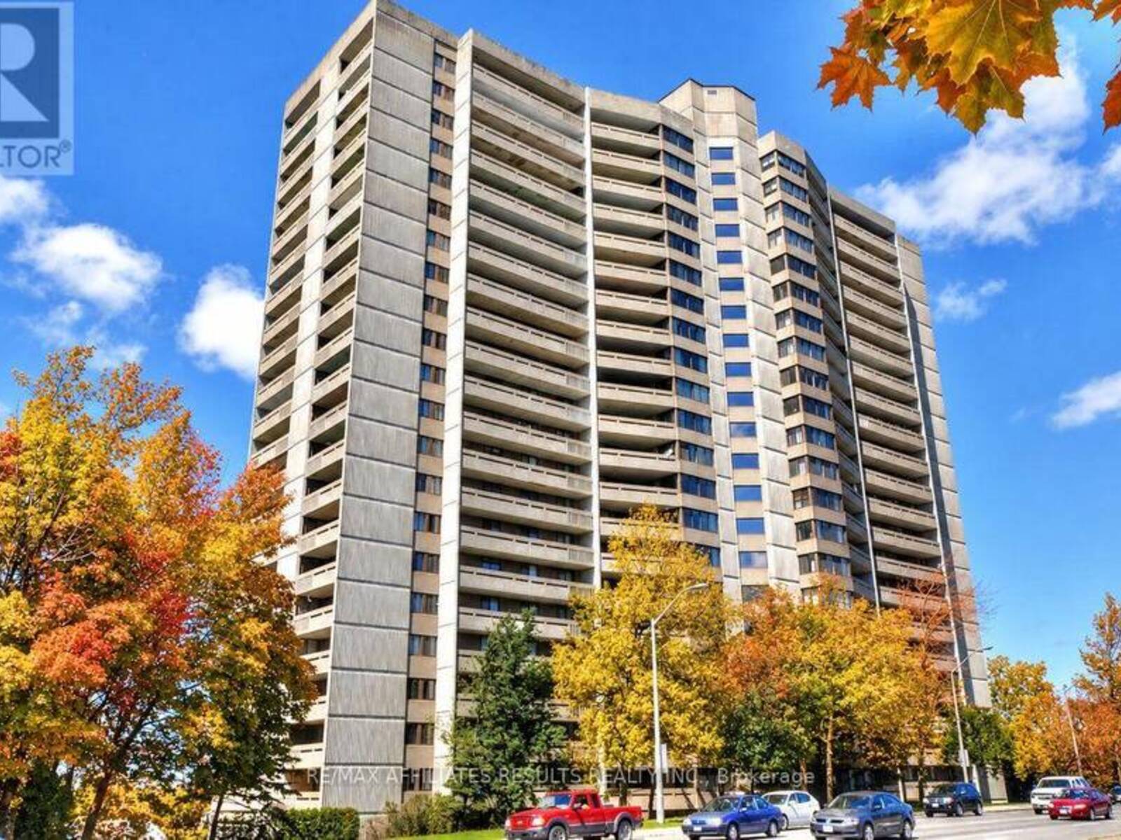 408 - 415 GREENVIEW AVENUE, Ottawa, Ontario K2B 8G5