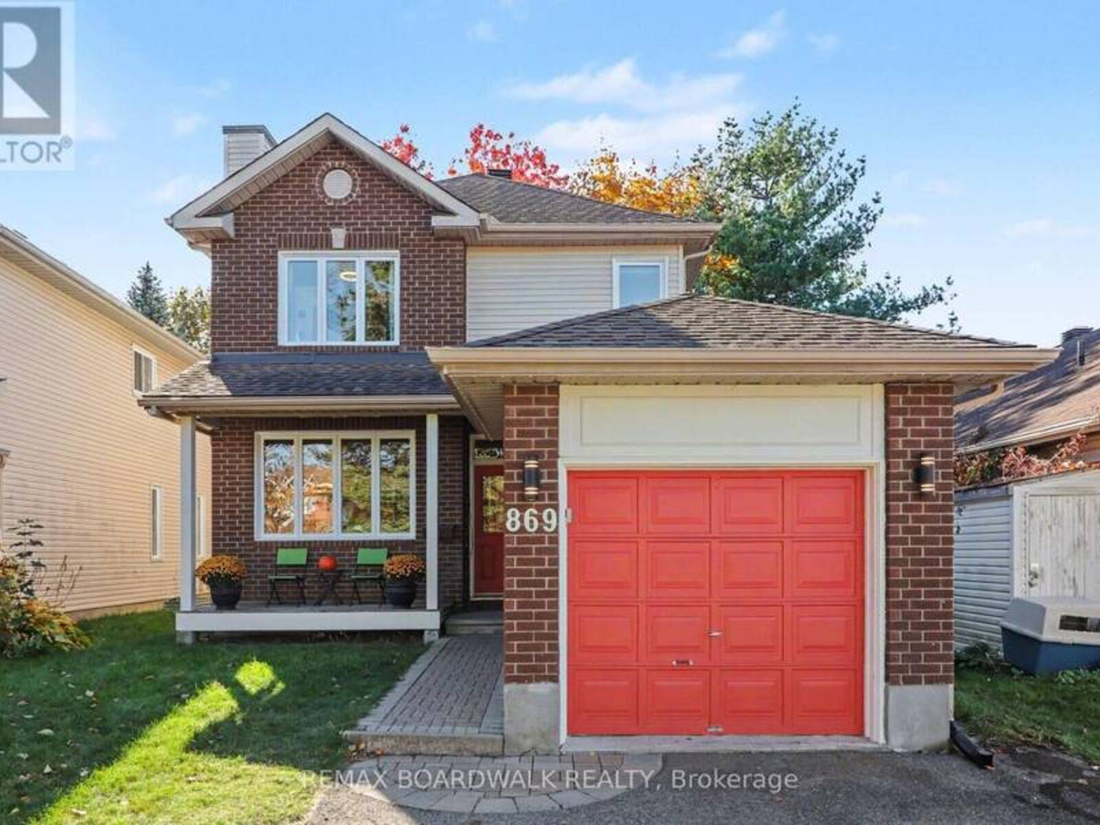 869 CLEARCREST CRESCENT, Ottawa, Ontario K4A 3G1