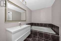 1830 ARROWGRASS WAY | Ottawa Ontario | Slide Image Nineteen