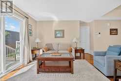 40 GASLIGHT WAY | Russell Ontario | Slide Image Thirteen