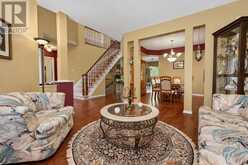 82 UPMINSTER WAY | Ottawa Ontario | Slide Image Ten