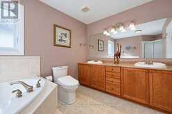 82 UPMINSTER WAY | Ottawa Ontario | Slide Image Thirty-one