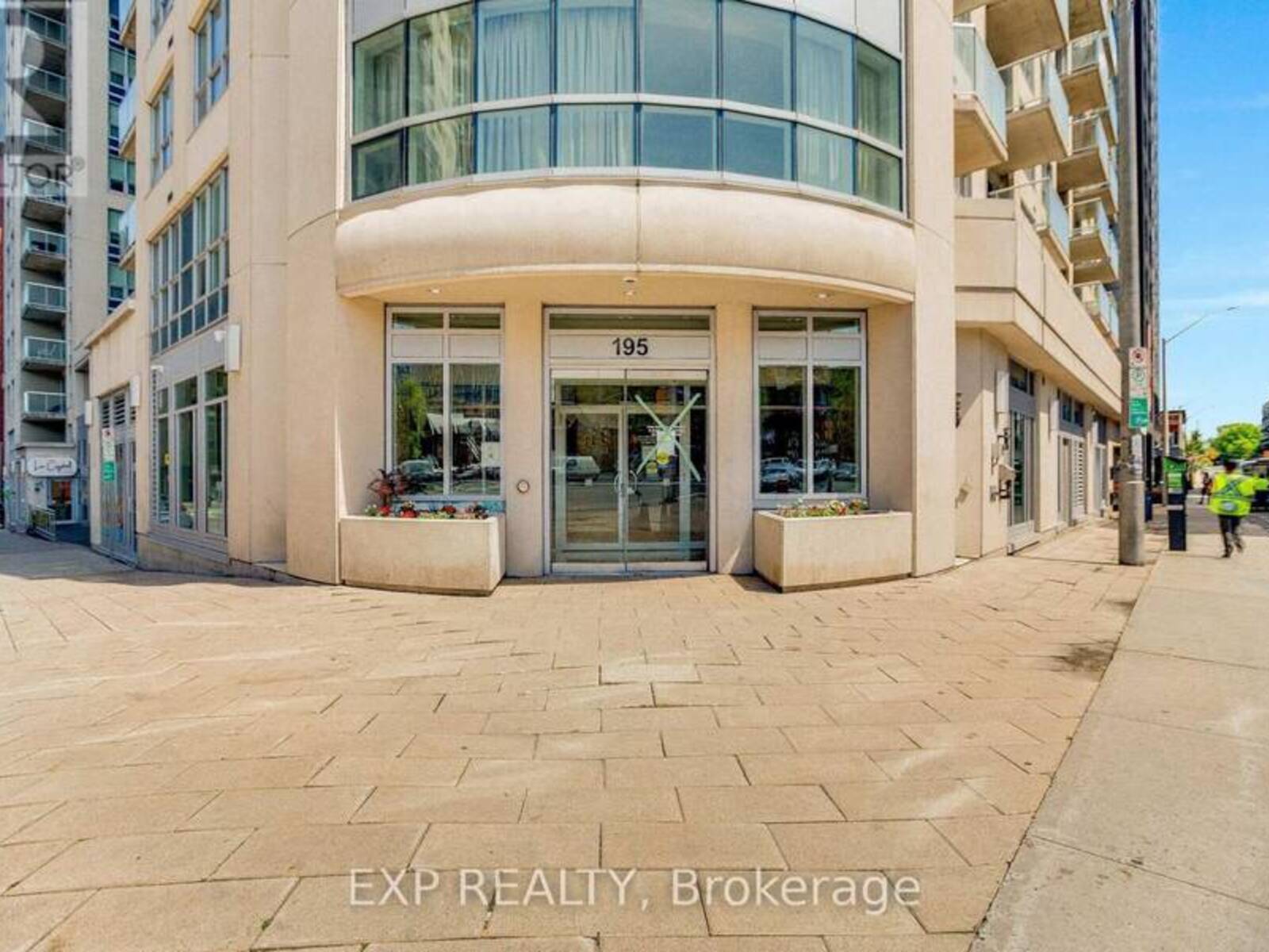 405 - 195 BESSERER STREET, Ottawa, Ontario K1N 0B6