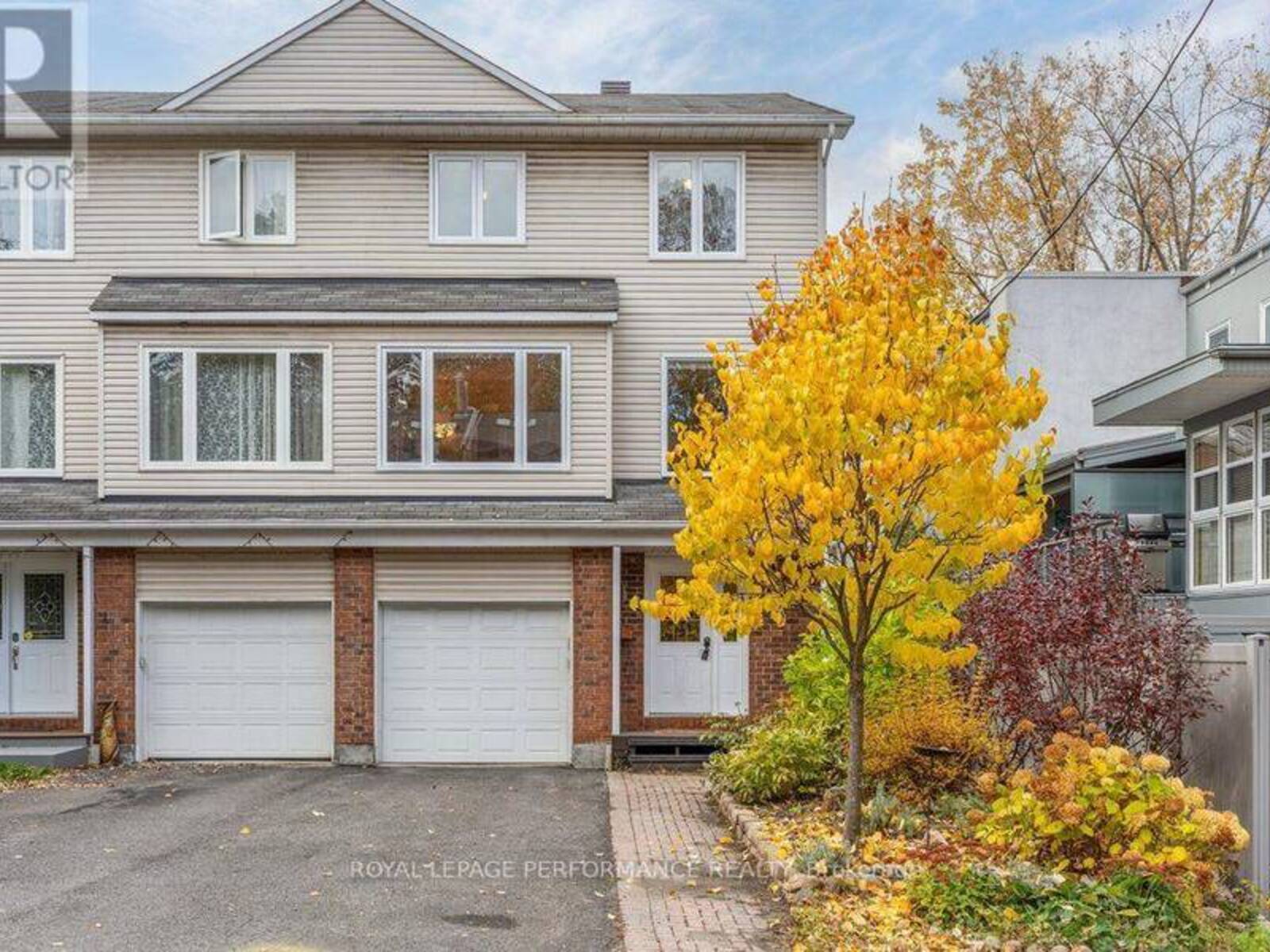 4 BIRCHDALE AVENUE, Ottawa, Ontario K2H 5A2