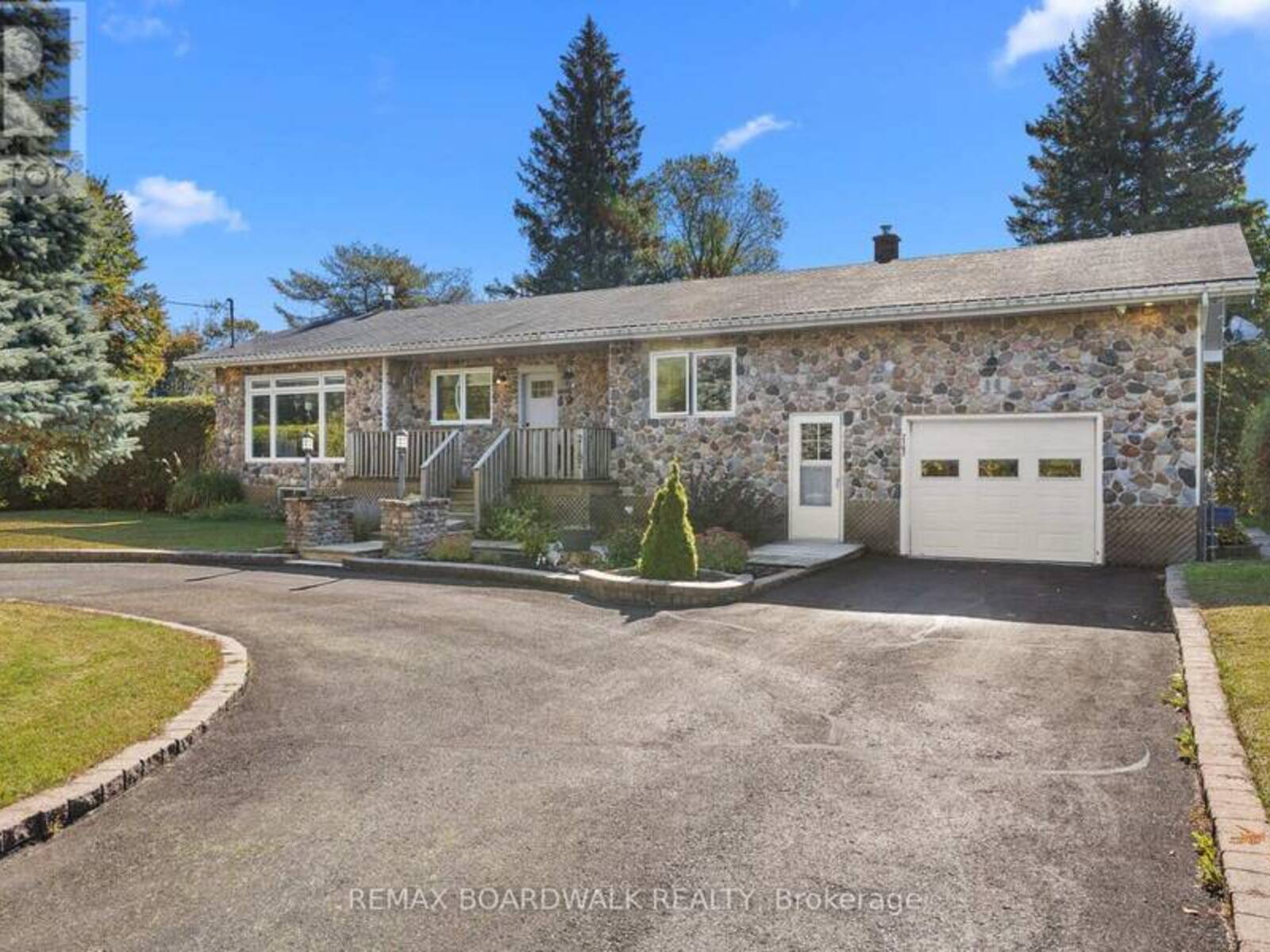 2187 DES PINS STREET, The Nation, Ontario K0A 2M0