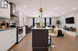 40 - 419 ARMONIA PRIVATE | Ottawa Ontario | Slide Image Six
